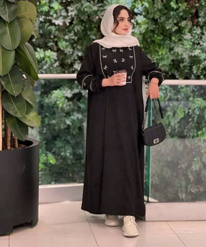 عبا و پیراهن محرمی گلدوزی با ارسال هفت الی نه روز کاری